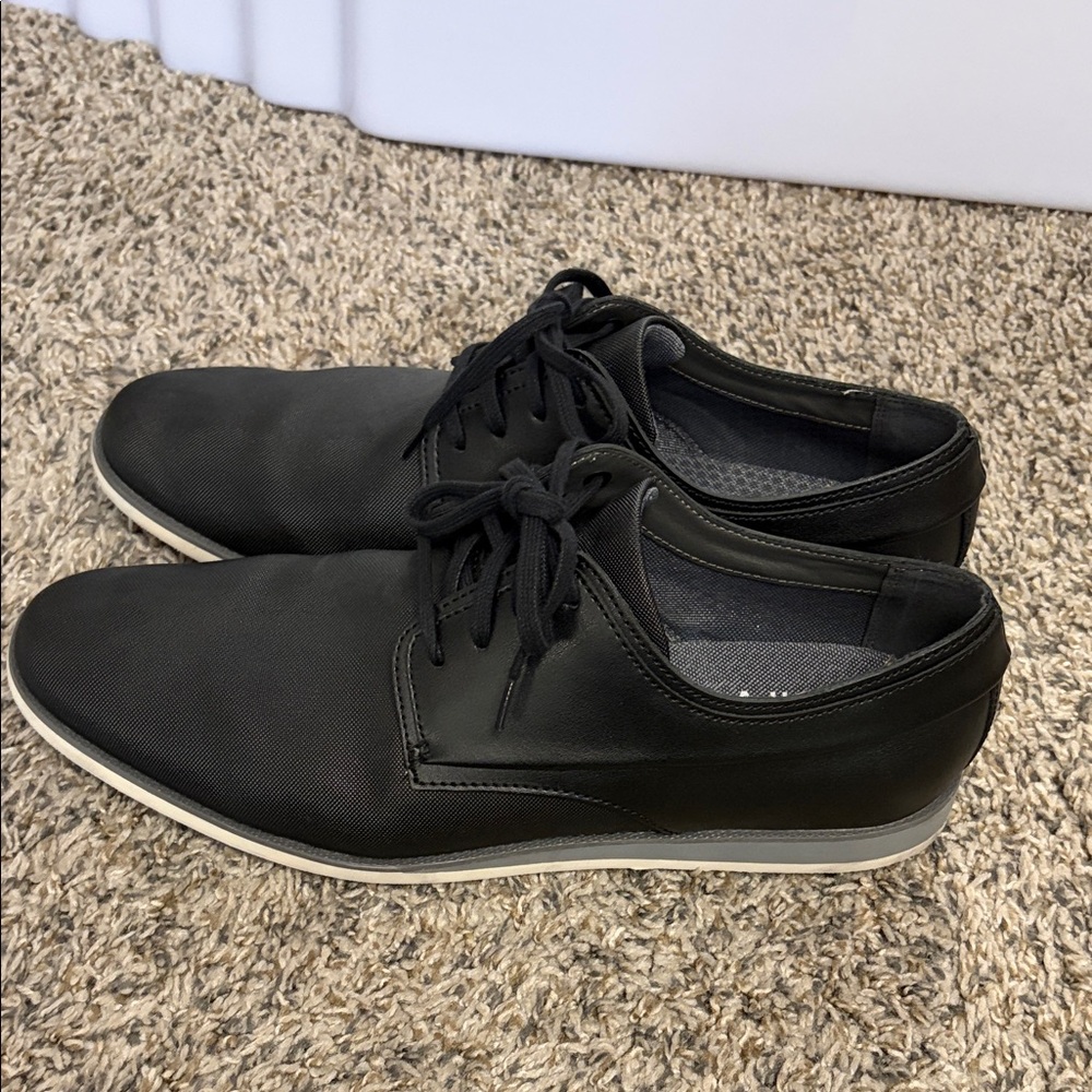 Calvin Klein dress shoes size 11